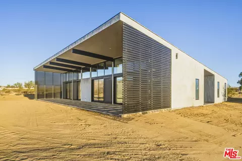 Exterior - 63551 Cobalt Rd, Joshua Tree, CA 92252 photo 9 of 10