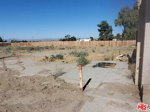Exterior - 46551 140th St, Lancaster, CA 93535 photo 1 of 5