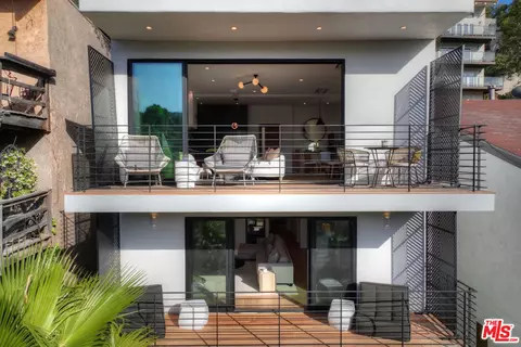 8309 Yucca Trl, Los Angeles, CA 90046