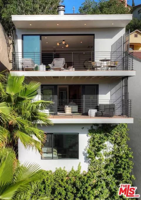 8309 Yucca Trl, Los Angeles, CA 90046