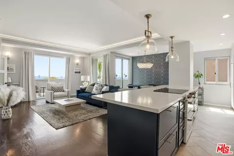7250 Franklin Ave #616, Los Angeles, CA 90046