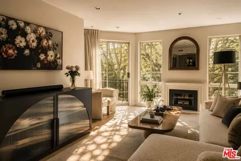 585 N Rossmore Ave #407, Los Angeles, CA 90004
