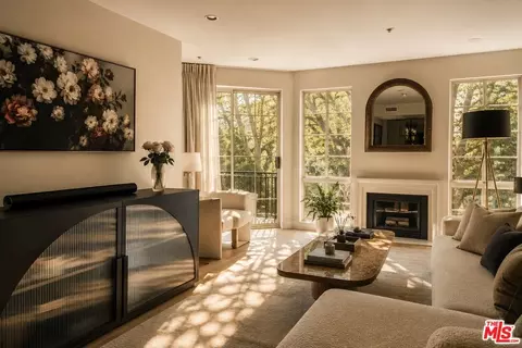585 N Rossmore Ave #407, Los Angeles, CA 90004