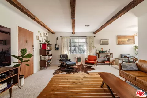 4501 Finley Ave #10, Los Angeles, CA 90027