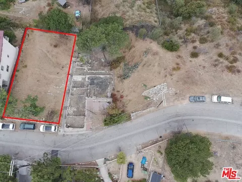 9467 Reverie Rd, Tujunga, CA 91042 photo 10