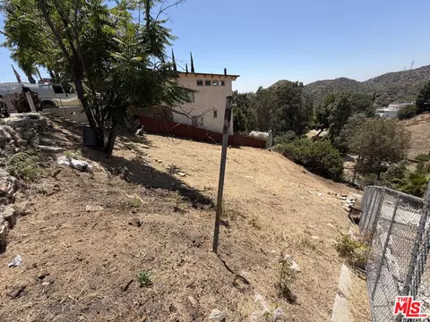 9467 Reverie Rd, Tujunga, CA 91042 photo 21