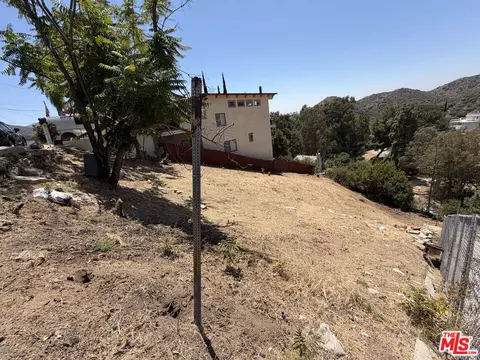 9467 Reverie Rd, Tujunga, CA 91042 photo 22