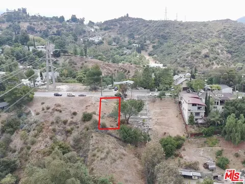 9477 Reverie Rd, Tujunga, CA 91042 photo 3