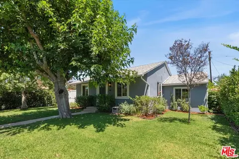 17453 Burbank Blvd, Encino, CA 91316