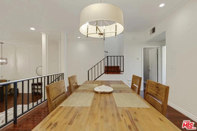 5215 White Oak Ave #2, Encino, CA 91316
