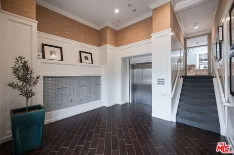 Entry Way - 1542 Seabridge Ln, Oxnard, CA 93035 photo 6 of 6