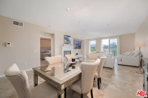 Dining - 1542 Seabridge Ln, Oxnard, CA 93035 photo 2 of 2