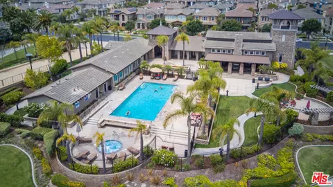 View/Area - 1542 Seabridge Ln, Oxnard, CA 93035 photo 3 of 4