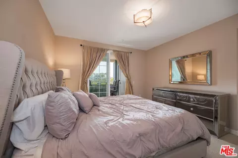 Bedroom - 1542 Seabridge Ln, Oxnard, CA 93035 photo 4 of 4