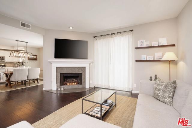 11954 Mayfield Ave #6, Los Angeles, CA 90049