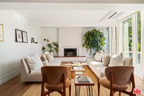8223 Yucca Trl, Los Angeles, CA 90046