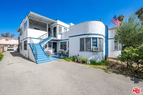 2629 S Garth Ave, Los Angeles, CA 90034