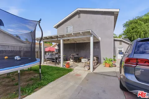 Exterior - 966 Worcester Ave, Pasadena, CA 91104 photo 8 of 9