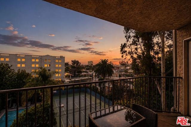 1942 Grace Ave #217, Los Angeles, CA 90068