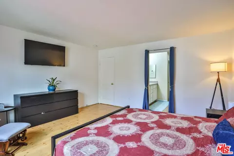 Bedroom - 17828 Woodbine Ct, Carson, CA 90746 photo 2 of 5