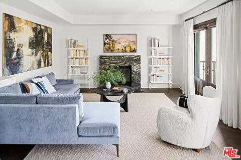 718 N Croft Ave #201, West Hollywood, CA 90069