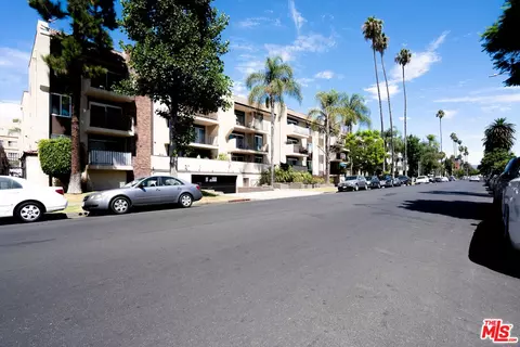 433 S Manhattan Pl #108, Los Angeles, CA 90020