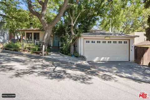10866 Kingsland St, Los Angeles, CA 90034