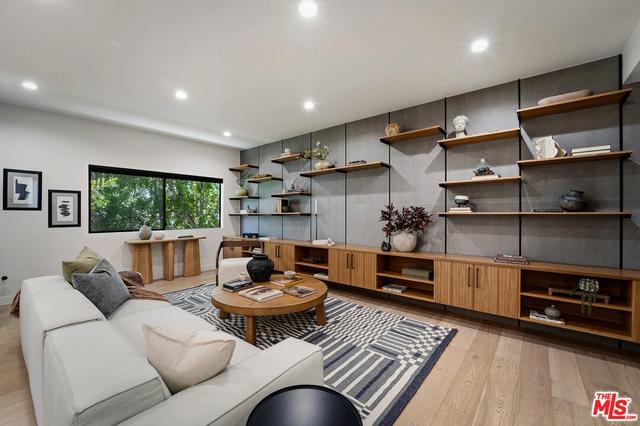 234 S Tower Dr #4, Beverly Hills, CA 90211