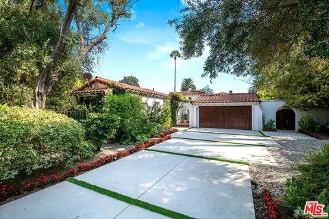 12304 Addison St, Los Angeles, CA 91607
