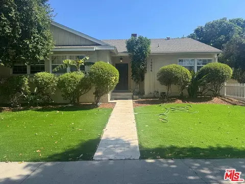 19604 Victory Blvd, Tarzana, CA 91335