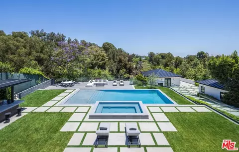 499 Halvern Dr, Los Angeles, CA 90049