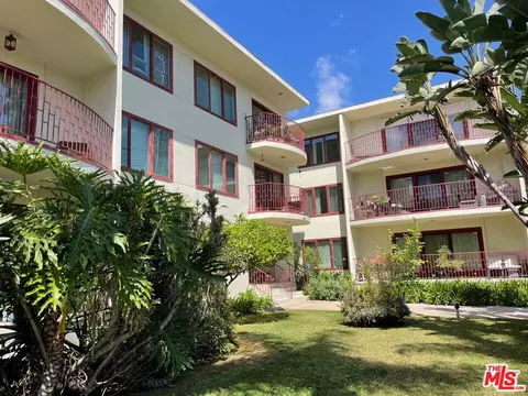 3407 Huxley St #29, Los Angeles, CA 90027