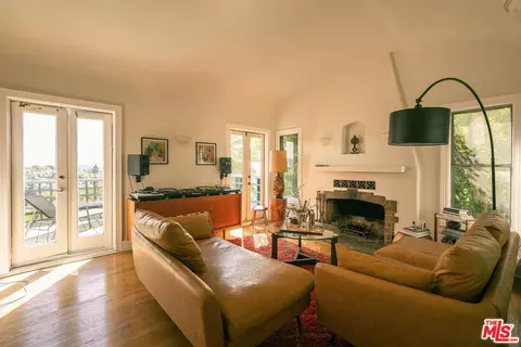 1744 Webster Ave, Los Angeles, CA 90026