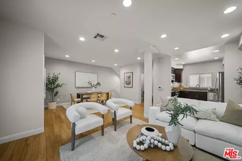 5727 Camellia Ave #108, North Hollywood, CA 91601