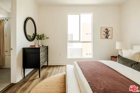 Bedroom - 14113 W Monroe Pl, Van Nuys, CA 91405 photo 10 of 10