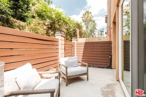 Exterior - 14113 W Monroe Pl, Van Nuys, CA 91405 photo 1 of 3
