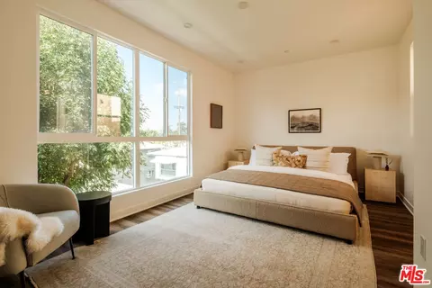 Bedroom - 14113 W Monroe Pl, Van Nuys, CA 91405 photo 4 of 10