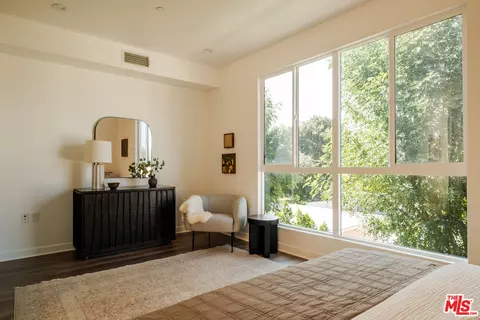 Bedroom - 14113 W Monroe Pl, Van Nuys, CA 91405 photo 6 of 10