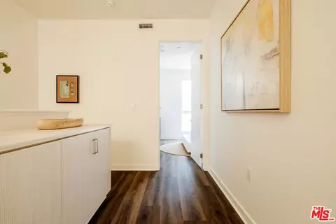 Entry Way - 14113 W Monroe Pl, Van Nuys, CA 91405 photo 6 of 8