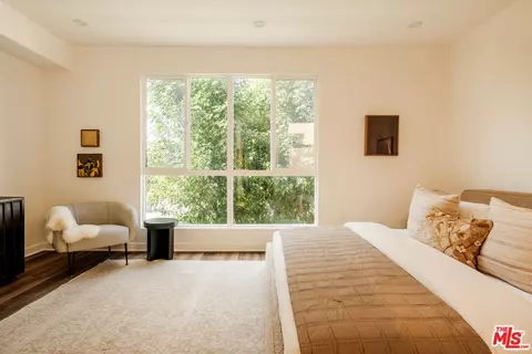 Bedroom - 14113 W Monroe Pl, Van Nuys, CA 91405 photo 3 of 10
