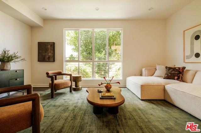 14113 W Monroe Pl, Van Nuys, CA 91405