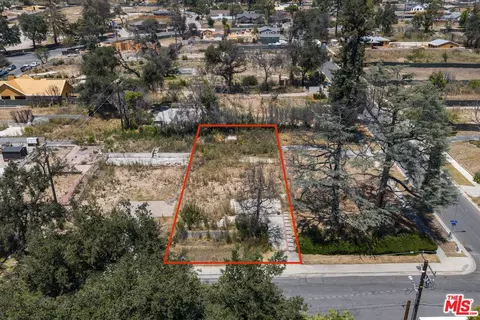 211 E Mendocino St, Altadena, CA 91001