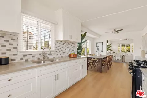 Kitchen - 2002 Lime Ave, Long Beach, CA 90806 photo 1 of 2