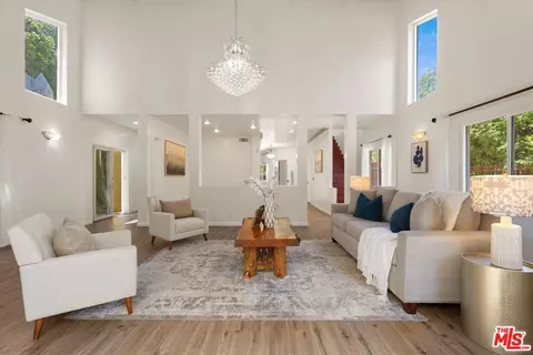 5216 Sale Ave, Los Angeles, CA 91364