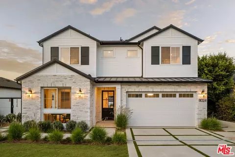 8024 Stewart Ave, Los Angeles, CA 90045