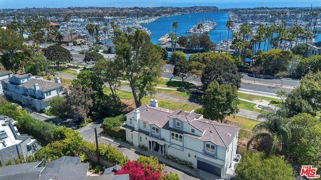 928 Harbor Crossing Ln, Los Angeles, CA 90292