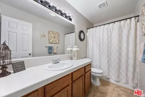Bath - 3516 Alpha Ct, Bakersfield, CA 93312 photo 4 of 4