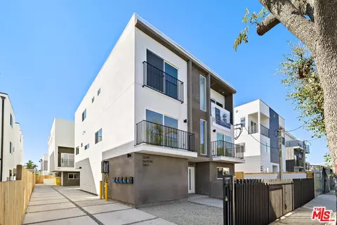 5651 Case Ave, North Hollywood, CA 91601