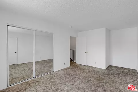 Bedroom - 10139 Hillhaven Ave, Tujunga, CA 91042 photo 1 of 5