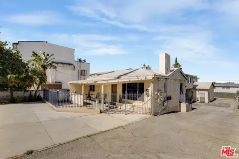 Exterior - 10139 Hillhaven Ave, Tujunga, CA 91042 photo 2 of 5